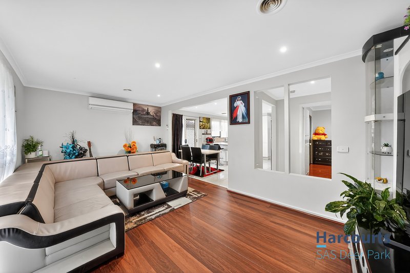 Photo - 41 Stevenage Crescent, Deer Park VIC 3023 - Image 4