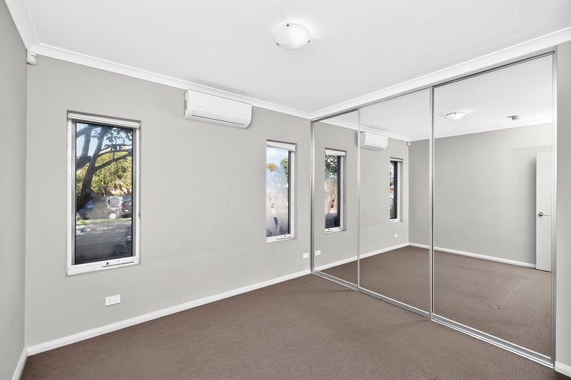 Photo - 4/1 Stoner Place, Innaloo WA 6018 - Image 8