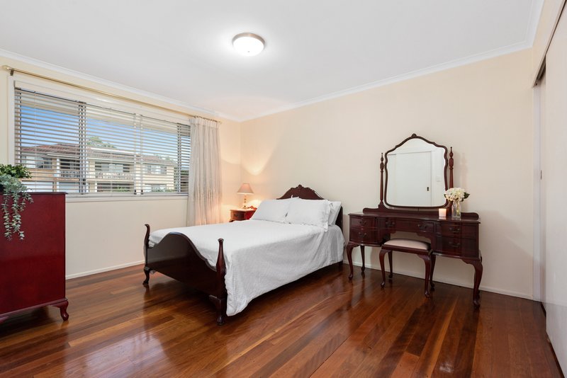 Photo - 41 Streeton Parade, Everton Park QLD 4053 - Image 9