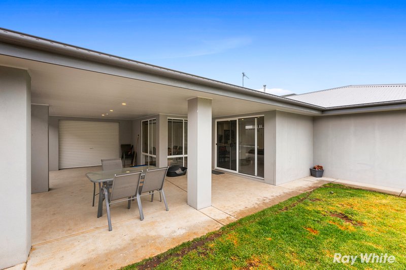 Photo - 41 Strickland Drive, Boorooma NSW 2650 - Image 10