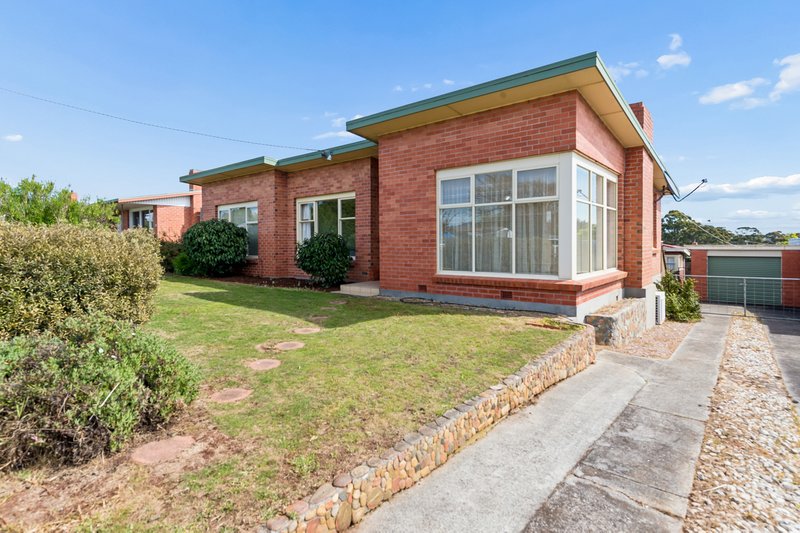 Photo - 41 Surrey Street, Devonport TAS 7310 - Image 2