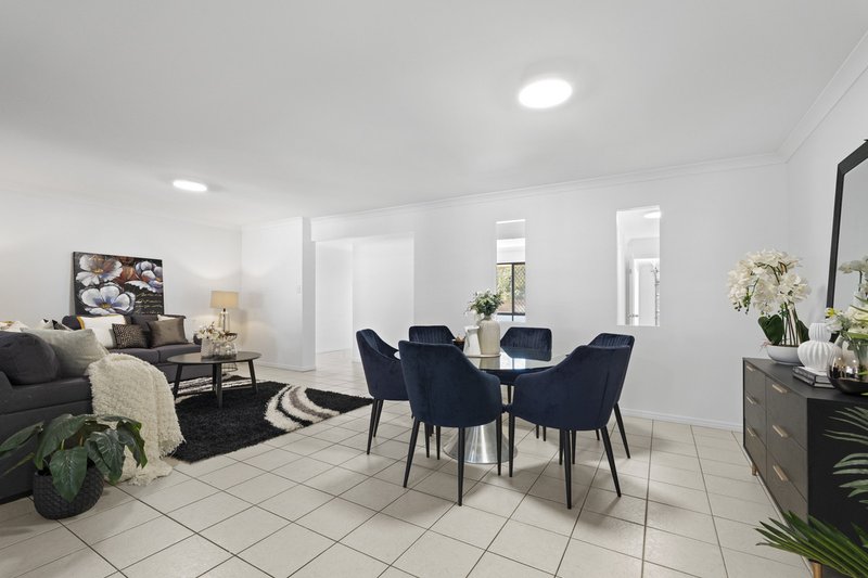 Photo - 41 Talisker Place, Parkinson QLD 4115 - Image 9