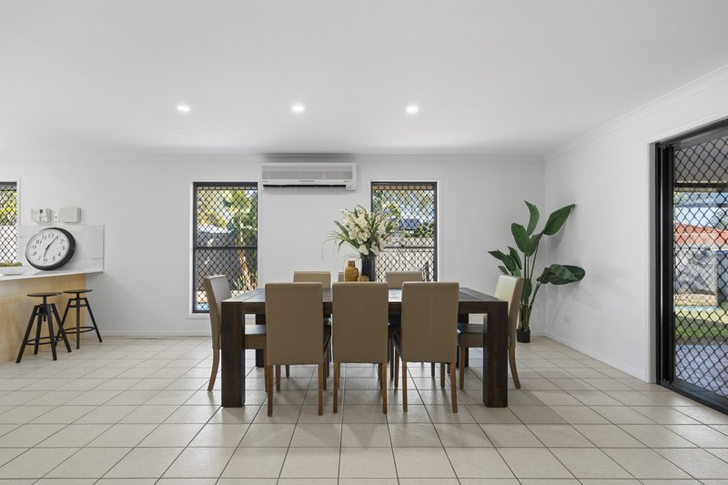 Photo - 41 Talisker Place, Parkinson QLD 4115 - Image 13