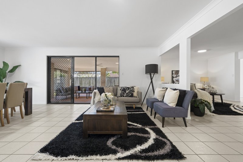 Photo - 41 Talisker Place, Parkinson QLD 4115 - Image 14