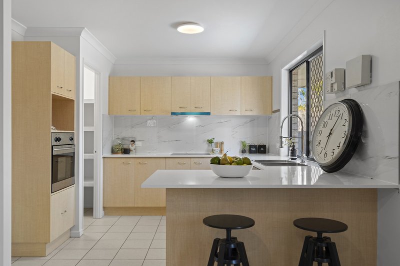 Photo - 41 Talisker Place, Parkinson QLD 4115 - Image 19