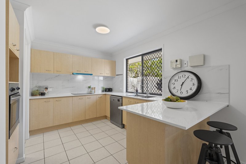 Photo - 41 Talisker Place, Parkinson QLD 4115 - Image 20