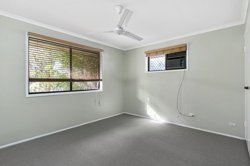 Photo - 41 Talwong Street, Manly West QLD 4179 - Image 10