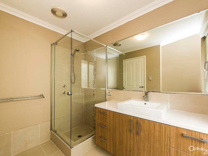 Photo - 41 Tamarama Crescent, Clarkson WA 6030 - Image 6