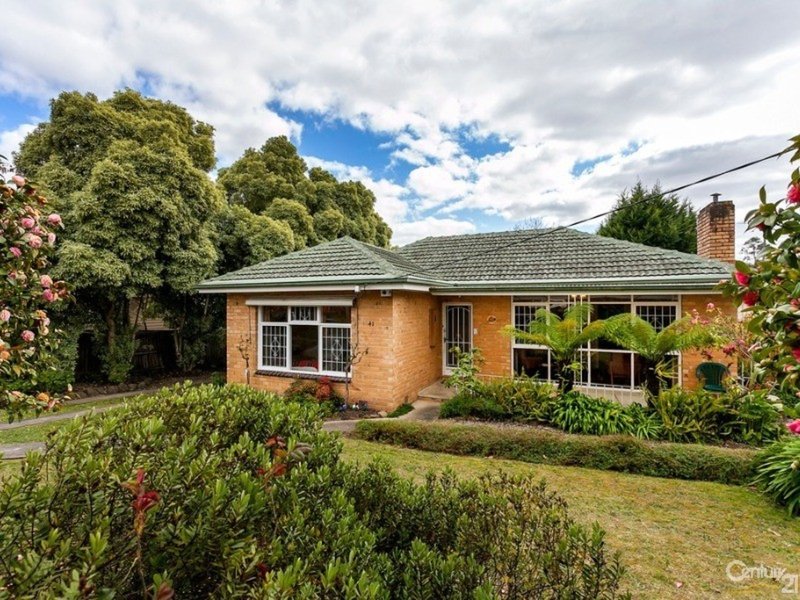 41 Taronga Crescent, Croydon VIC 3136