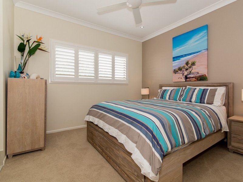 Photo - 41 The Promontory , Banksia Beach QLD 4507 - Image 2