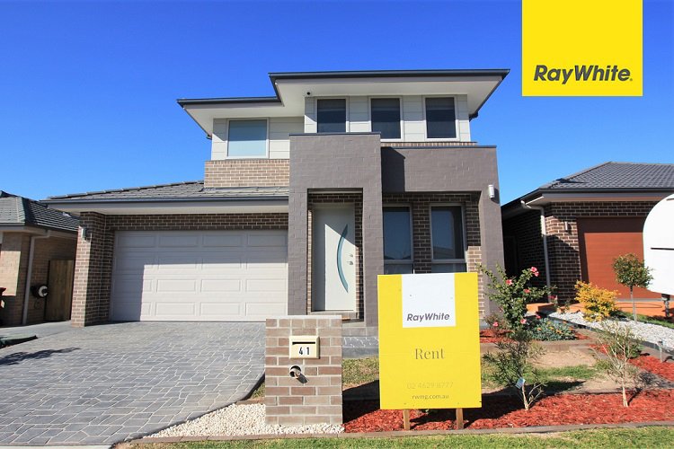 41 The Straight , Oran Park NSW 2570