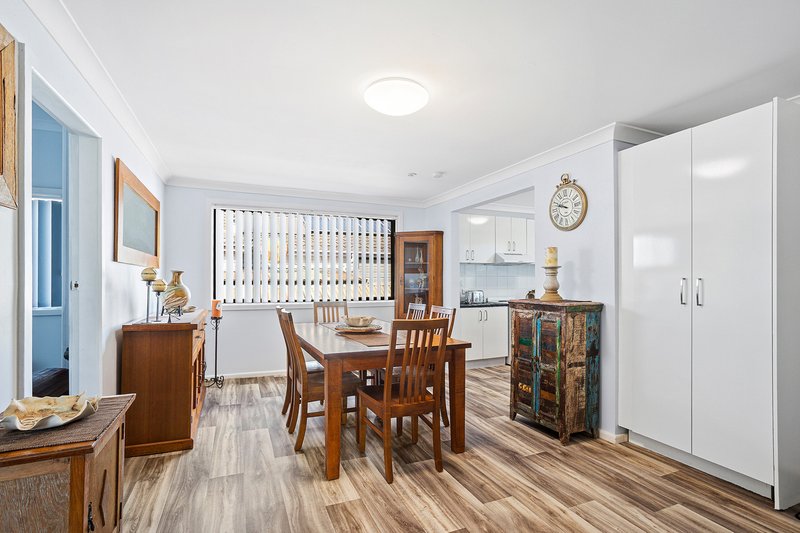 Photo - 41 Third Avenue, Warrawong NSW 2502 - Image 4