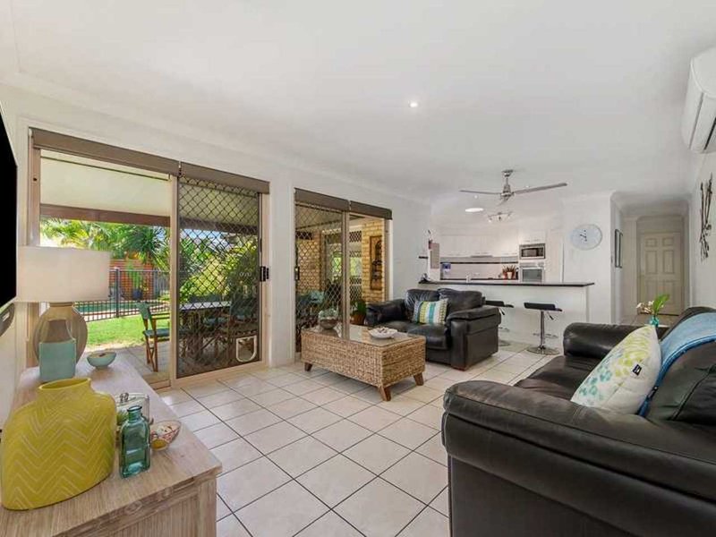 Photo - 41 Thornleigh Crescent, Varsity Lakes QLD 4227 - Image 6