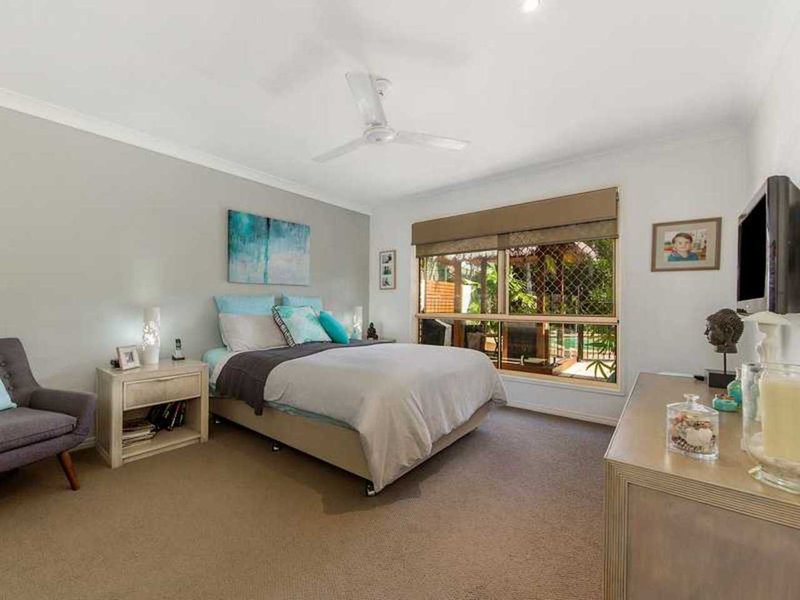 Photo - 41 Thornleigh Crescent, Varsity Lakes QLD 4227 - Image 11