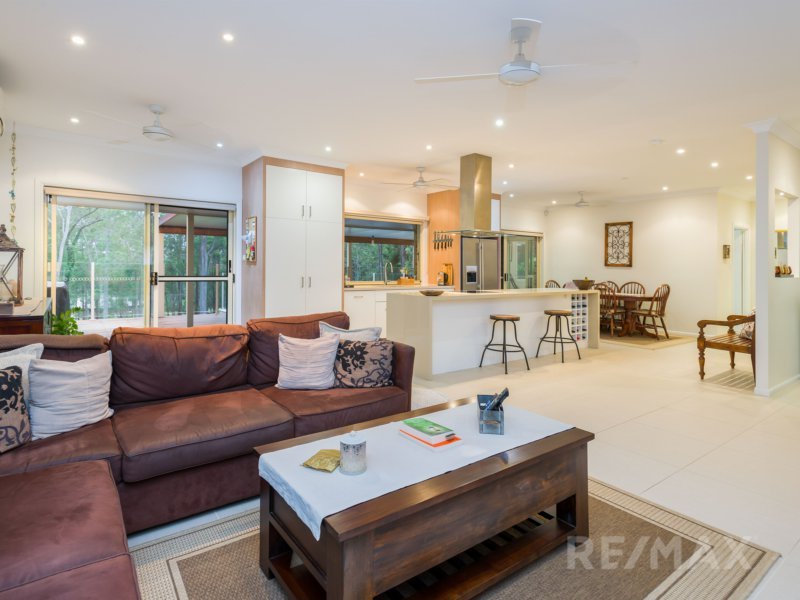 Photo - 41 Thredbo Drive, Worongary QLD 4213 - Image 7