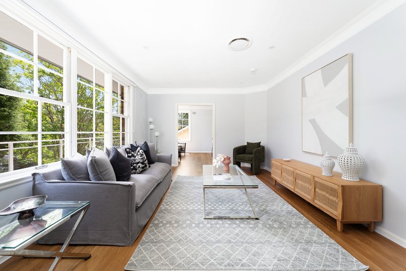 Photo - 41 Todman Avenue, West Pymble NSW 2073 - Image 3