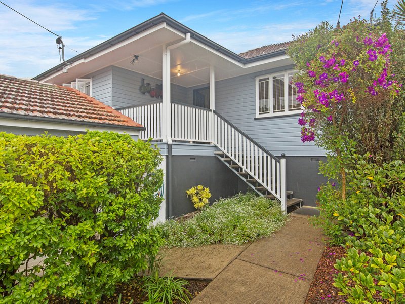 Photo - 41 Victor Street, Holland Park QLD 4121 - Image 3