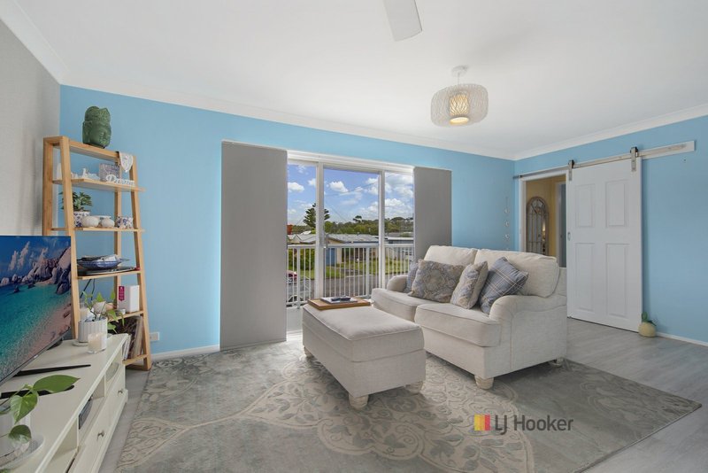 Photo - 41 Wall Road, Gorokan NSW 2263 - Image 3