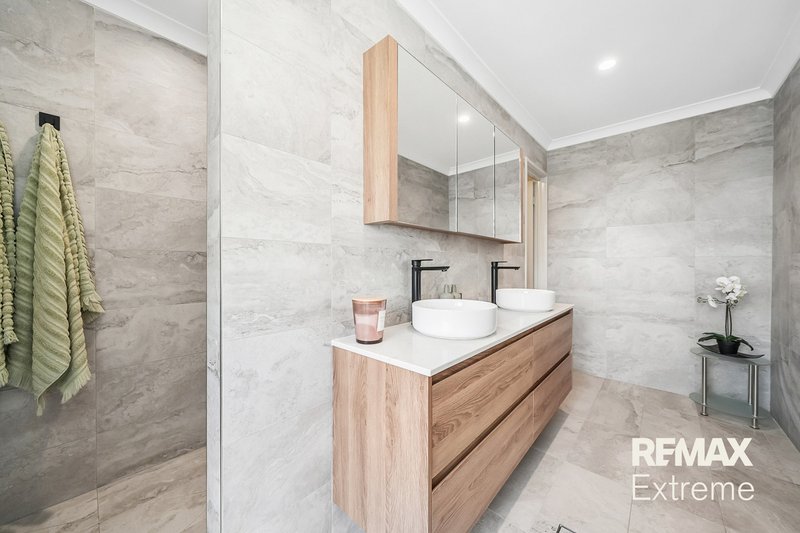 Photo - 41 Wallangarra Road, Carramar WA 6031 - Image 7