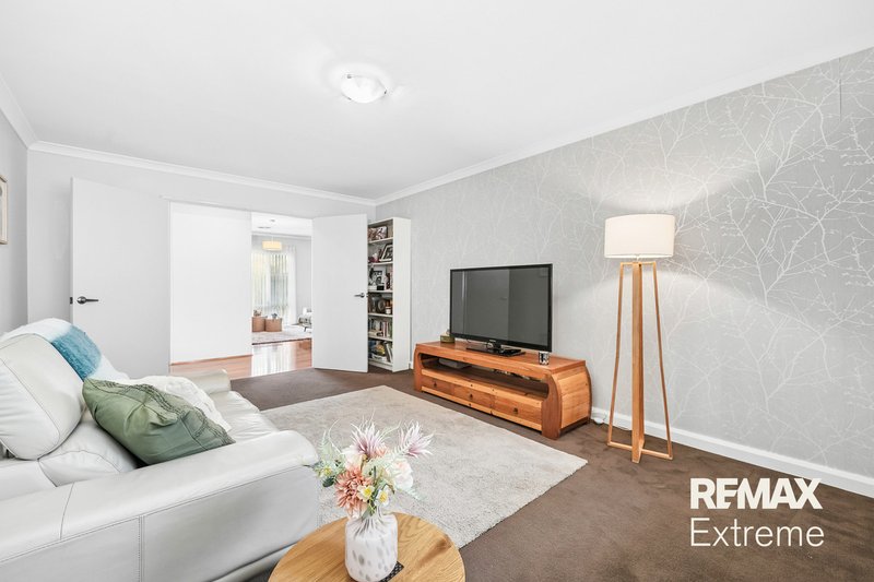Photo - 41 Wallangarra Road, Carramar WA 6031 - Image 9