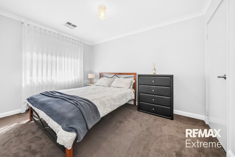 Photo - 41 Wallangarra Road, Carramar WA 6031 - Image 24