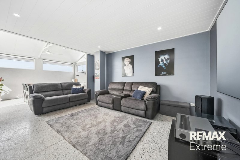 Photo - 41 Wallangarra Road, Carramar WA 6031 - Image 29