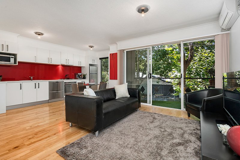 Photo - 4/1 Warley Road, Malvern East VIC 3145 - Image 5