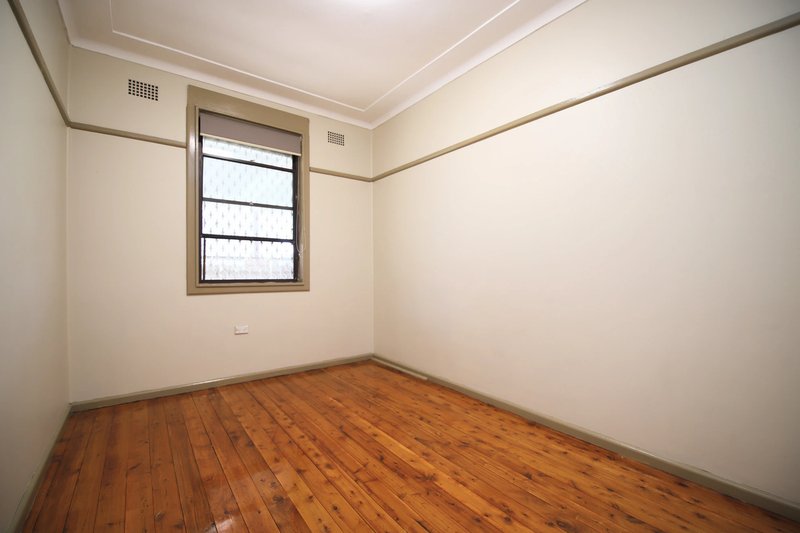 Photo - 41 Waruda Street, Yagoona NSW 2199 - Image 4