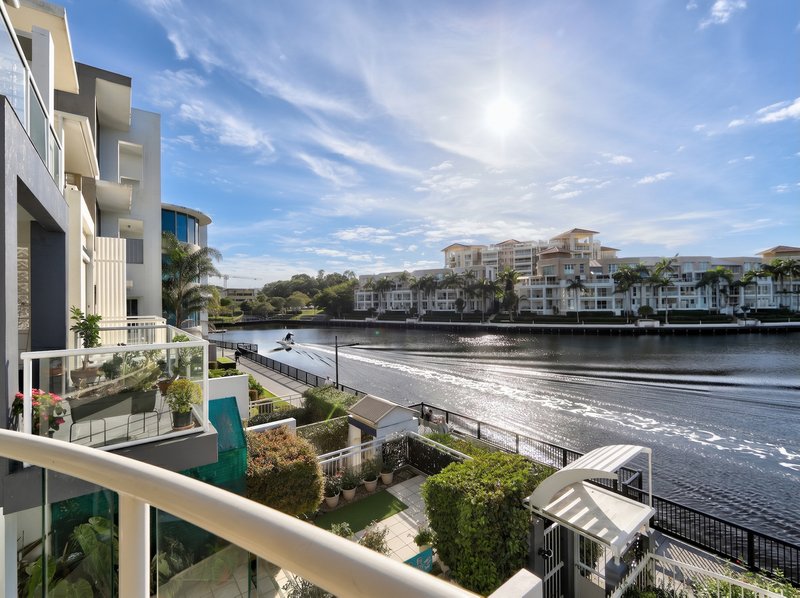 Photo - 41 Watts Drive, Varsity Lakes QLD 4227 - Image 4