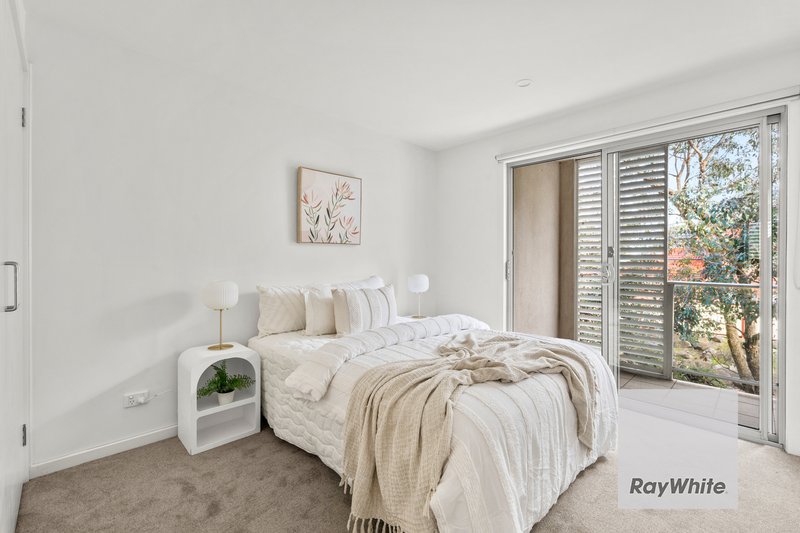 Photo - 41 Waxflower Crescent, Bundoora VIC 3083 - Image 8