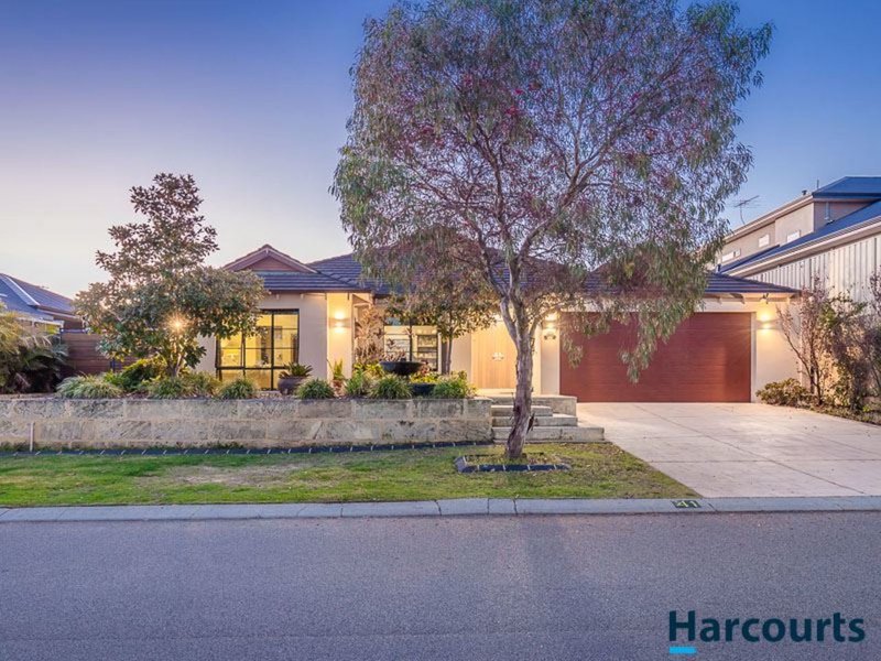 41 Westwood Meander, Carramar WA 6031