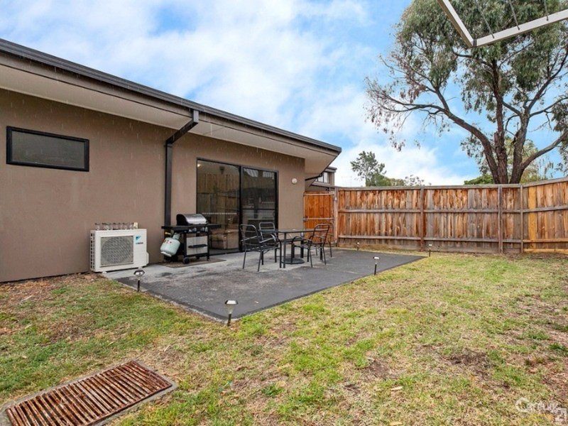 Photo - 41 White Close , Lilydale VIC 3140 - Image 5