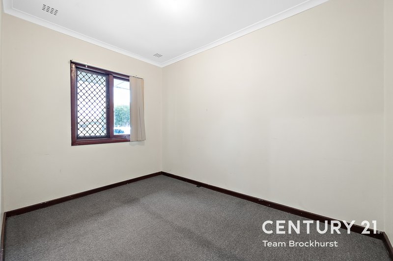 Photo - 41 Whiteside Street, Cloverdale WA 6105 - Image 17