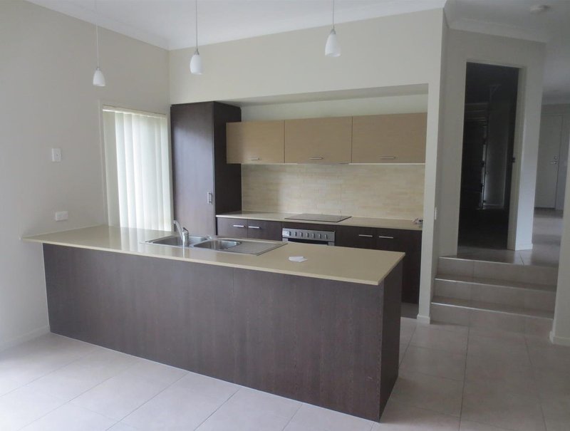 Photo - 41 Wildflower Circuit, Upper Coomera QLD 4209 - Image 2