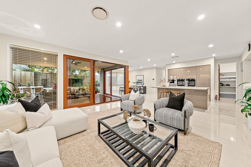 Photo - 41 Wombat Crescent, Rochedale QLD 4123 - Image 4