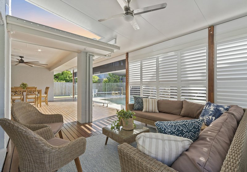 Photo - 41 Wondall Road, Wynnum West QLD 4178 - Image 15