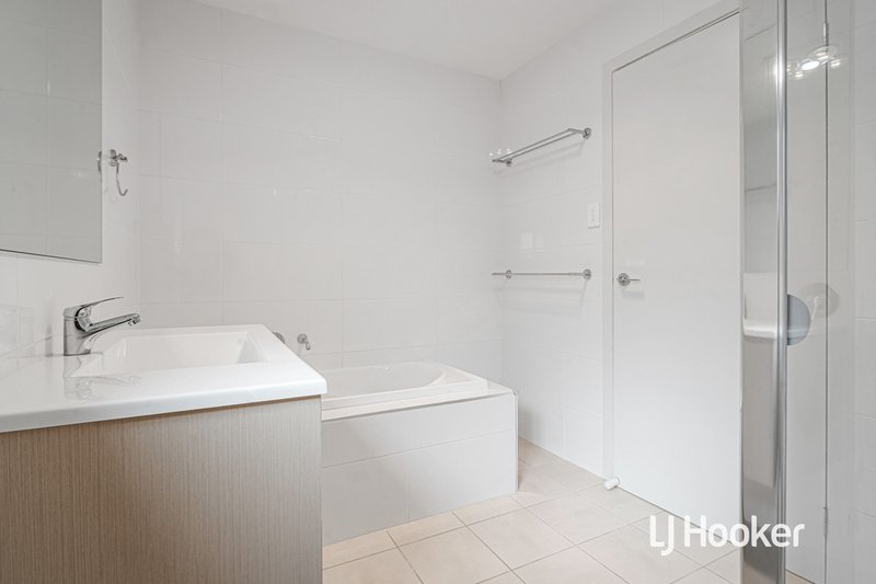 Photo - 41 Woodburn Street, Colebee NSW 2761 - Image 6