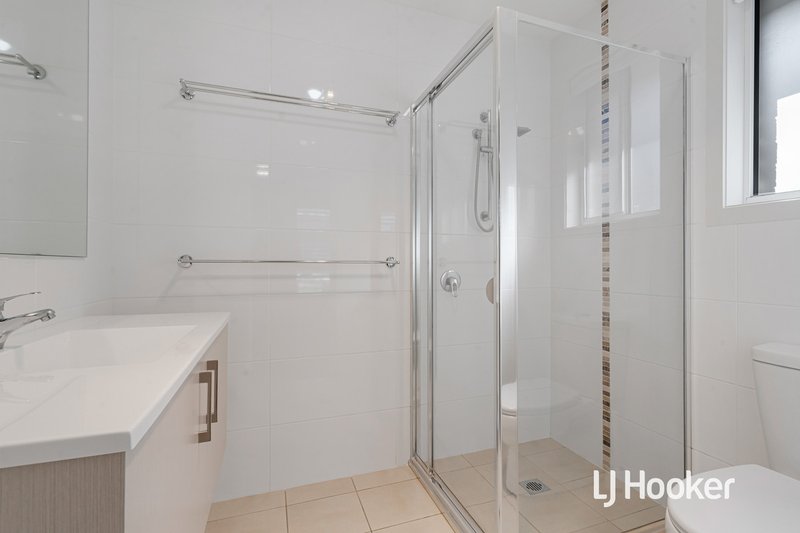 Photo - 41 Woodburn Street, Colebee NSW 2761 - Image 8