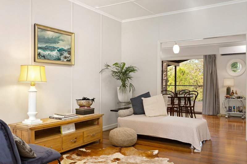 Photo - 41 Woodend Road, Woodend QLD 4305 - Image 4