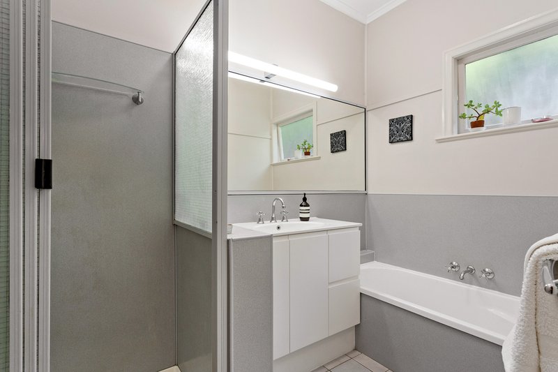 Photo - 41 Woodend Road, Woodend QLD 4305 - Image 10