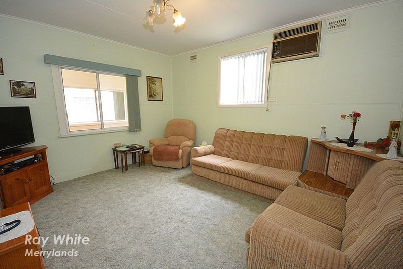 Photo - 41 Woodstock Street, Guildford NSW 2161 - Image 4