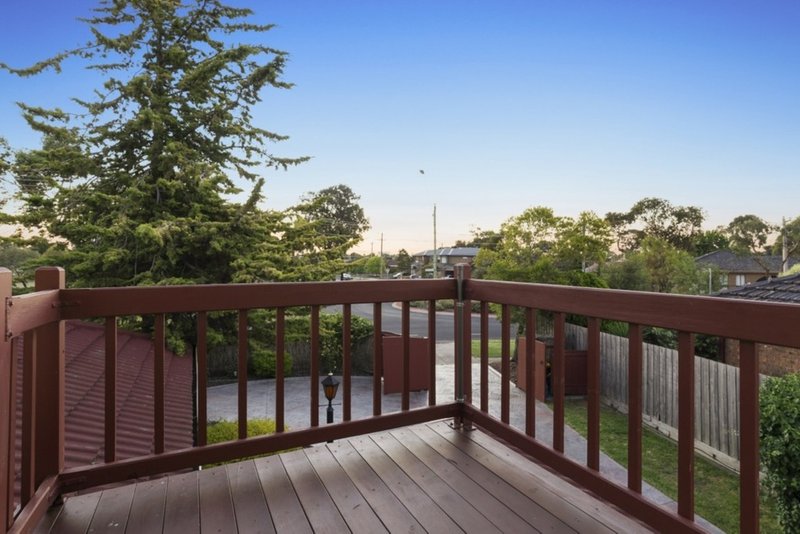 Photo - 41 Woodville Park Drive, Hoppers Crossing VIC 3029 - Image 18