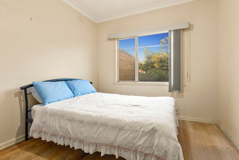 Photo - 41 Wyndham Street, Werribee VIC 3030 - Image 4