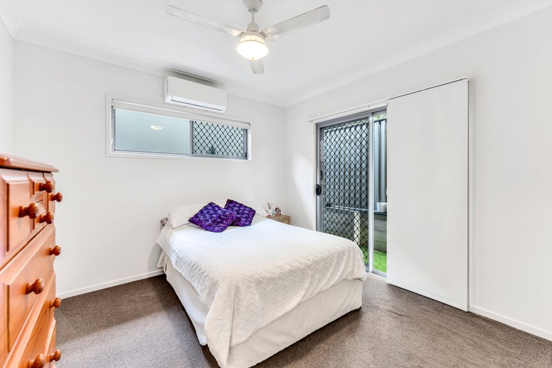 Photo - 4/10-16 Salisbury Street, Redland Bay QLD 4165 - Image 10