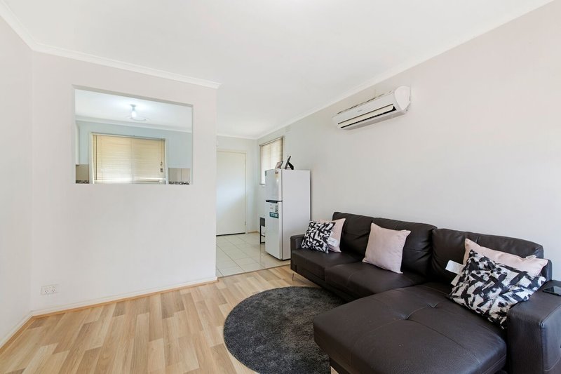 Photo - 4/10 Allan Street, Noble Park VIC 3174 - Image 4