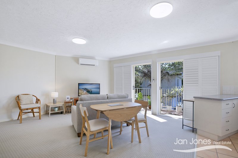 Photo - 4/10 Caroline Street, Woody Point QLD 4019 - Image 3