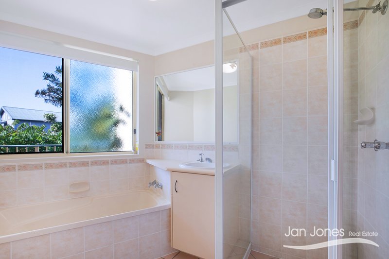 Photo - 4/10 Caroline Street, Woody Point QLD 4019 - Image 12