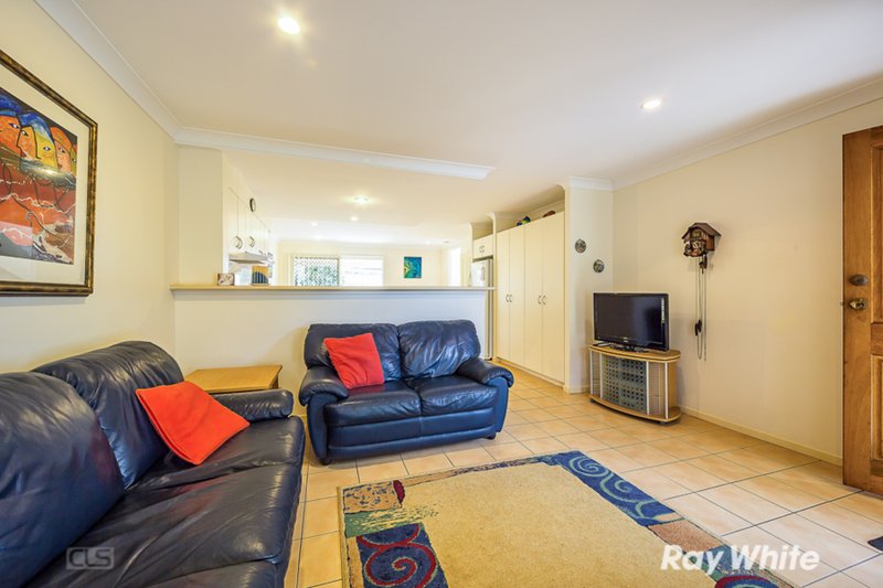 Photo - 4/10 Hall Avenue, Bongaree QLD 4507 - Image 8