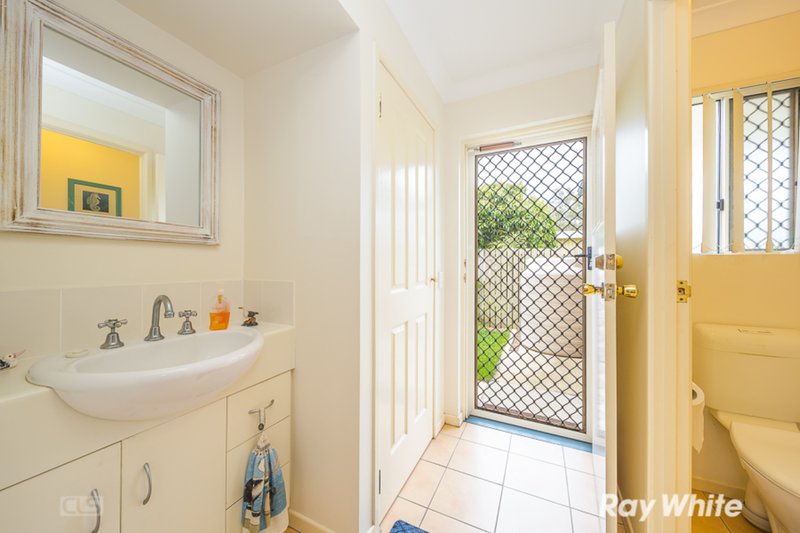 Photo - 4/10 Hall Avenue, Bongaree QLD 4507 - Image 10