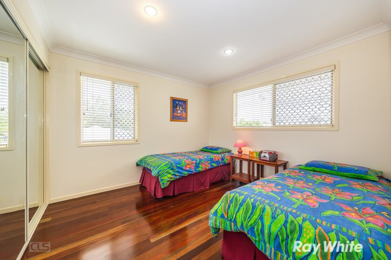 Photo - 4/10 Hall Avenue, Bongaree QLD 4507 - Image 11